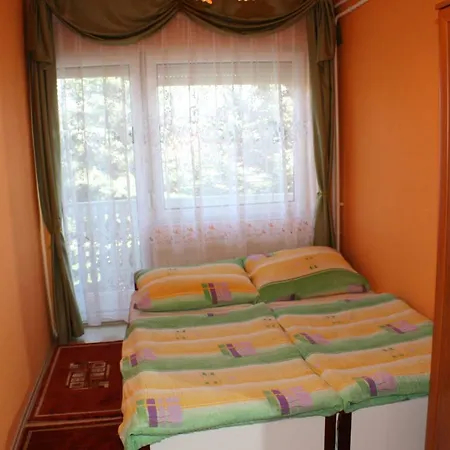 Maison d'hôtes Sárga-kék Ház Vonyarcvashegy
